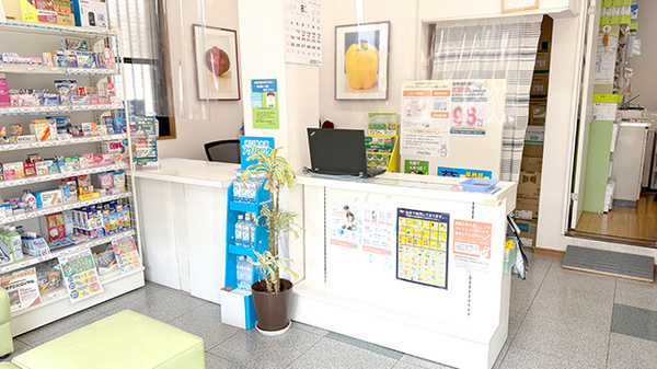 セイムス芝薬局の受付/カウンター