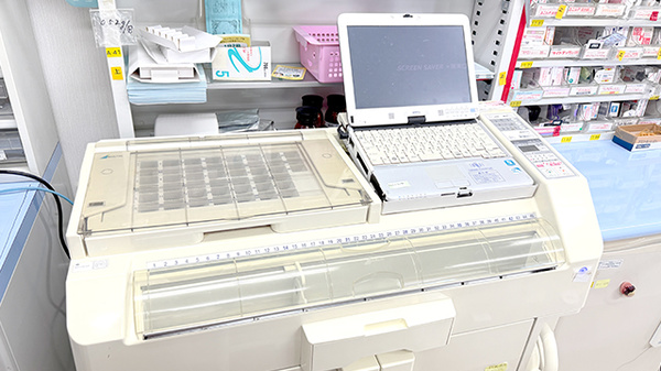 セイムス久喜本町2号薬局の調剤器具