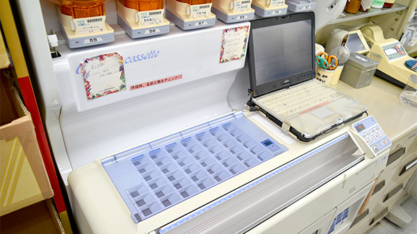 めぐ薬局今出川店の調剤器具