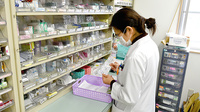調剤薬局ホンダ西庄中央店の作業風景