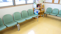 あんず調剤薬局の待合スペース