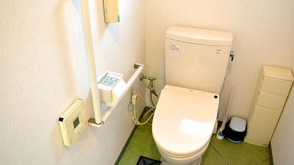 須賀薬局のお手洗い