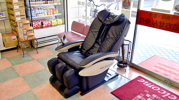 かんまき薬局 本店のマッサージチェア