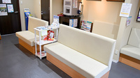 ABC薬局 山崎店の待合スペース