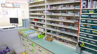 エムツー調剤薬局　松森店の薬棚