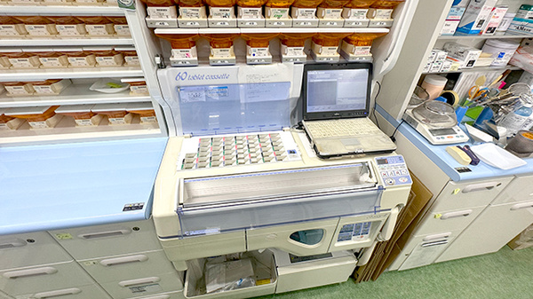なみき薬局の調剤器具
