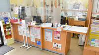 西新井公園前薬局の受付/カウンター