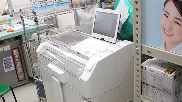 スギ薬局　上前津店の調剤器具