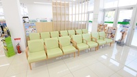 スギ薬局　向島店の待合スペース