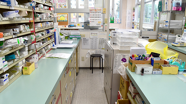 スギ薬局　砂田橋店の調剤室