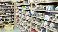 スギ薬局　砂田橋店の薬棚