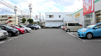スギ薬局　姥子山店の駐車場