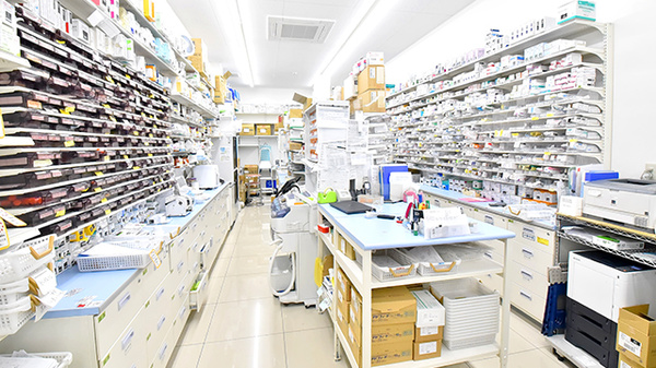 スギ薬局　上飯田店の調剤室