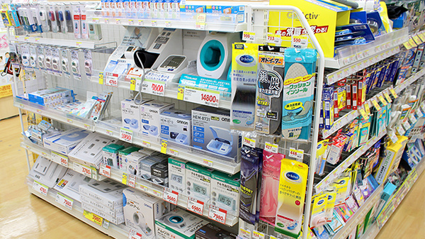 スギ薬局　桜山店の血圧計
