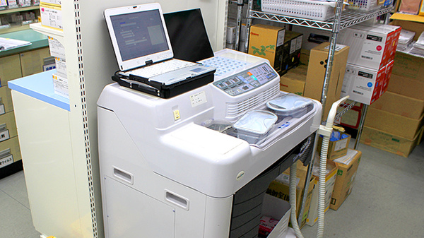 スギ薬局　桜山店の調剤器具