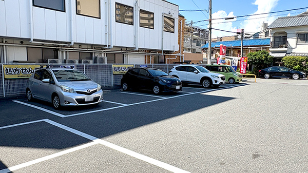 スギ薬局　瓜破店の駐車場