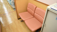 スギ薬局　都島毛馬店の待合スペース