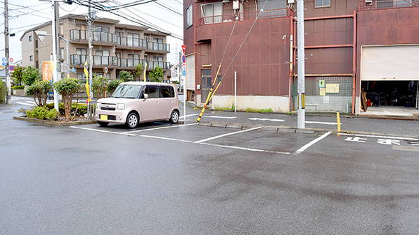 スギ薬局　東大和店の駐車場