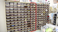 スギ薬局　東加賀屋店の薬棚
