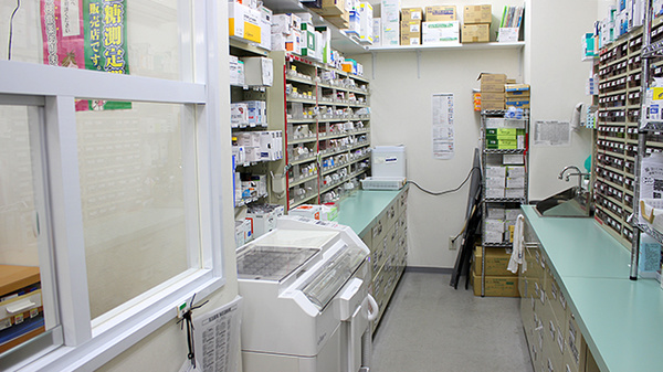 スギ薬局　新瑞橋店の調剤室