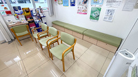 スギ薬局　都島友渕店の待合スペース