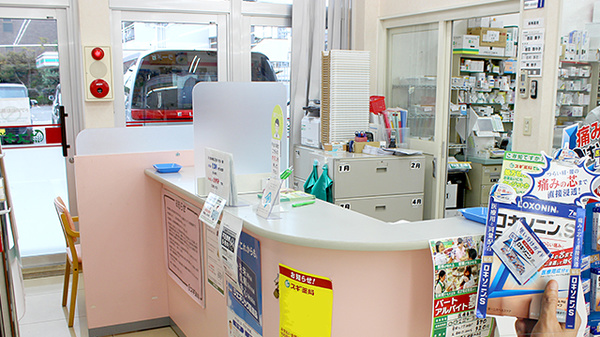 スギ薬局　御器所西店の受付/カウンター