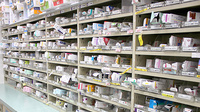スギ薬局　御器所西店の薬棚