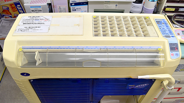 スギ薬局　神田駅東口店の調剤器具