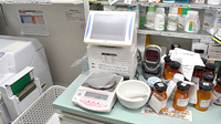 スギ薬局　姫島店の調剤器具