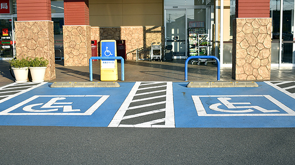 スギ薬局　相模原下九沢店の駐車場