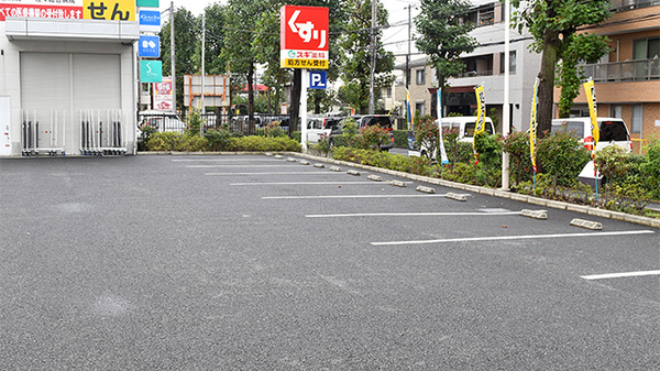 スギ薬局　石神井台店の駐車場