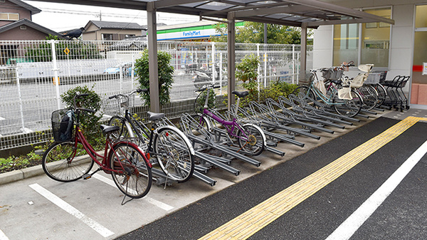 スギ薬局　石神井台店の駐輪場