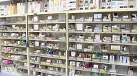 スギ薬局　石神井台店の薬棚