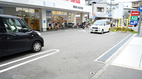 スギ薬局　関目店の駐車場