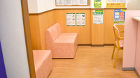 スギ薬局　練馬豊玉店の待合スペース