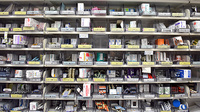スギ薬局　練馬豊玉店の薬棚