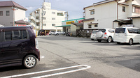 スギ薬局　六田店の駐車場