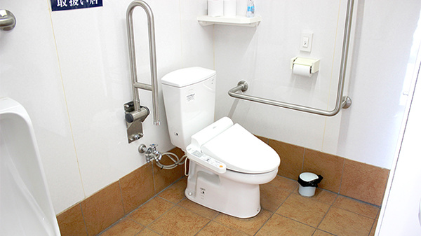 スギ薬局　六田店のお手洗い