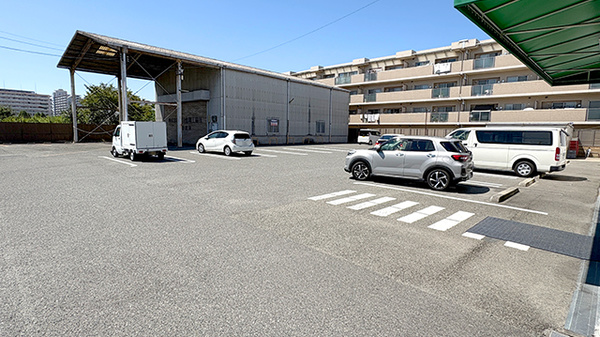 スギ薬局　喜連西店の駐車場