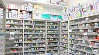 スギ薬局　大倉山店の薬棚