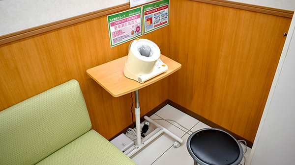 スギ薬局　北久宝寺店の血圧計