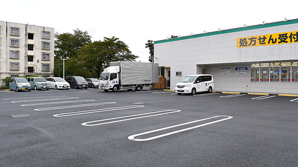 スギ薬局　東久留米下里店の駐車場