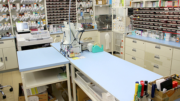スギ薬局　内田橋店の調剤室