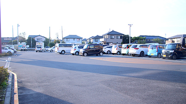 スギ薬局　ベルク春日部緑町店の駐車場