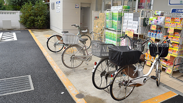 スギ薬局　調布布田店の駐輪場