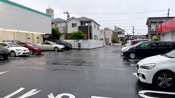 スギ薬局　文教台店の駐車場