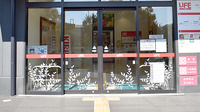 スギ薬局　いずみ野駅前店の入口