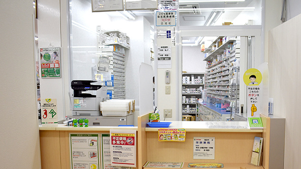 スギ薬局　鴻巣本町店の受付/カウンター