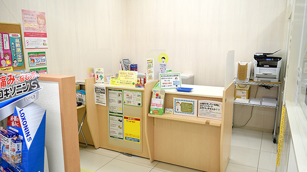 スギ薬局　四ツ橋店の受付/カウンター