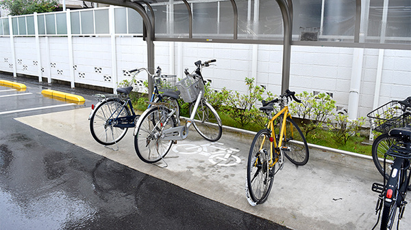 スギ薬局　上井草店の駐輪場